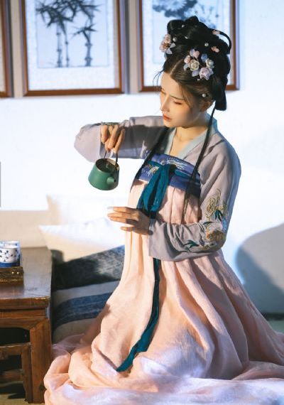 与室友裸睡互摸jiji_1080高清在线